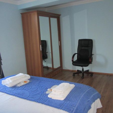 Blue Guest House Samtredia Exterior foto