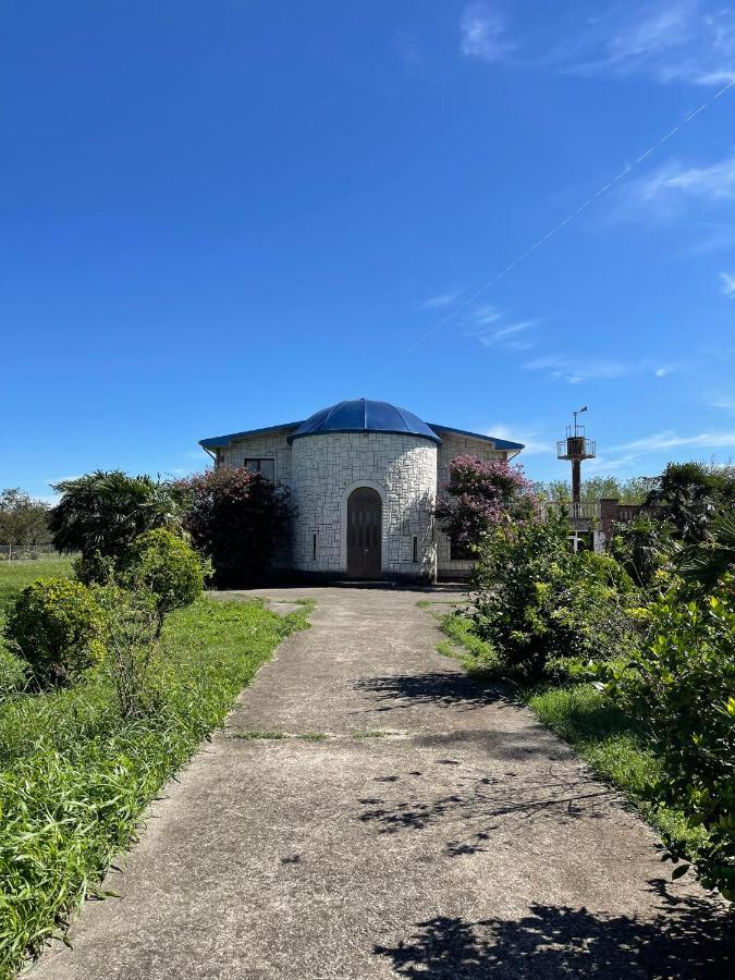 Blue Guest House Samtredia Exterior foto